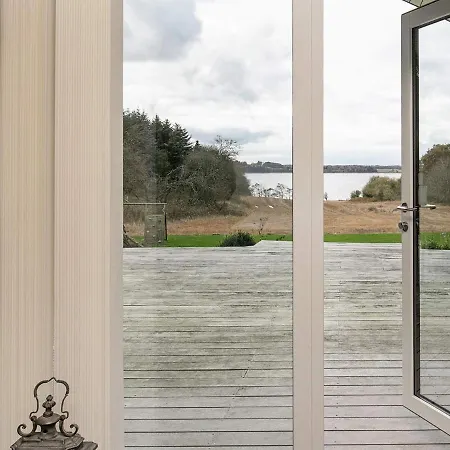 Cozy Dog-friendly Near Coast-by Traum